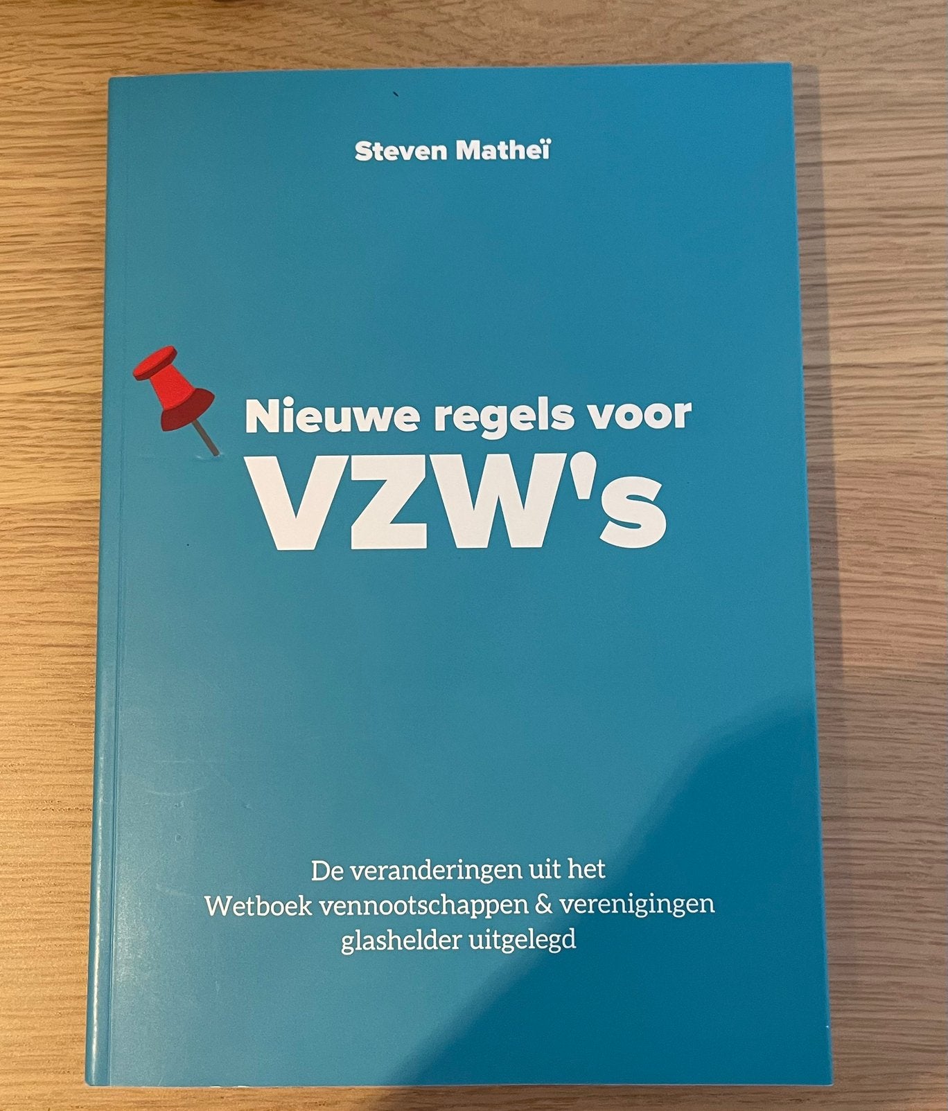 Nieuwe regels voor VZW’s, Enlèvement ou Envoi, Neuf