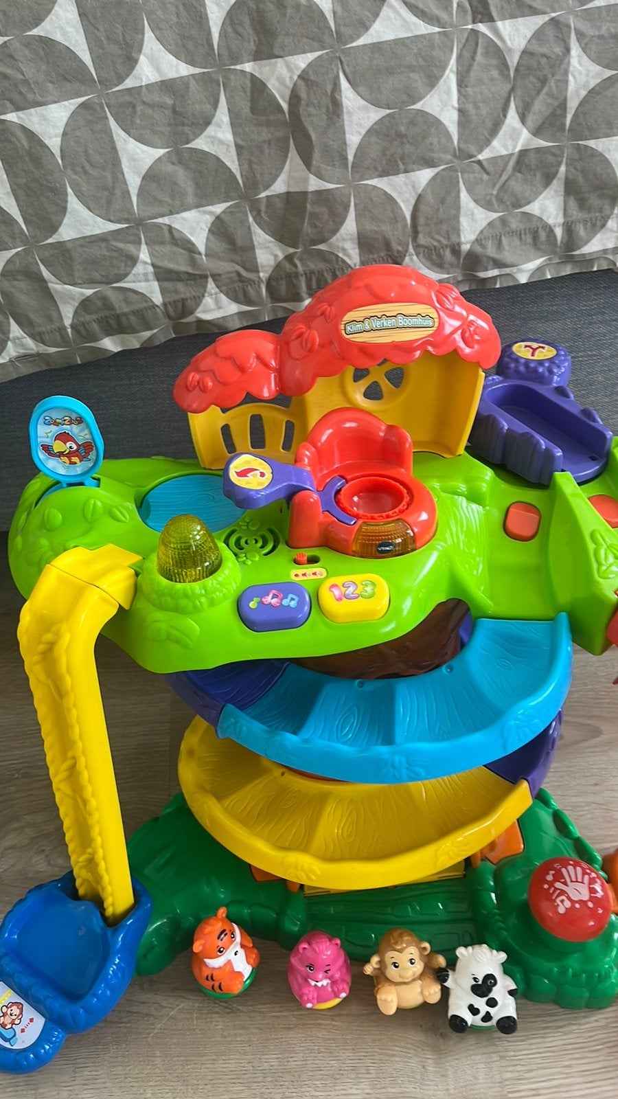 Vtech klimboom met poppetjes, Ophalen, Zo goed als nieuw