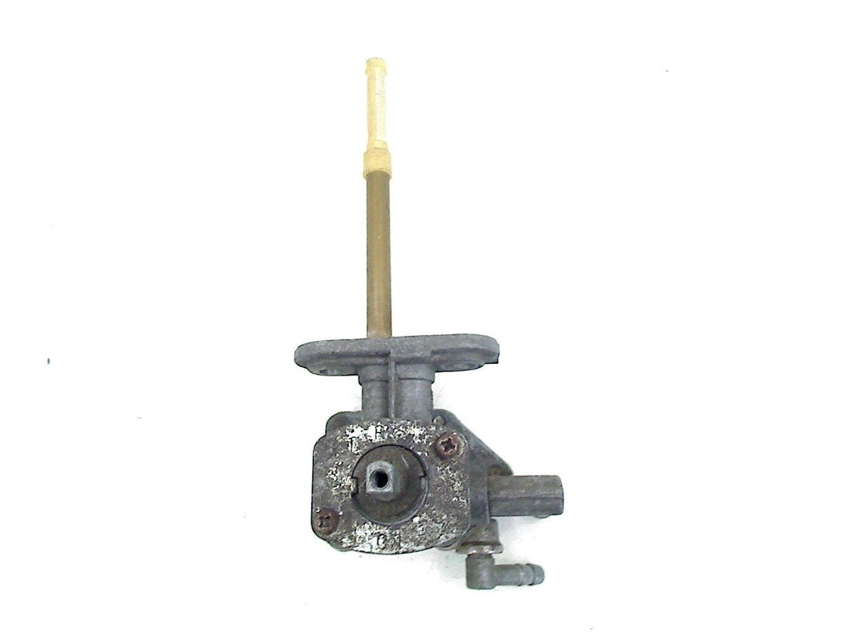 ROBINET DE CARBURANT GSF 1200 Bandit 1996-2000 (GSF1200), Motos, Suzuki Deutschland GmbH, Utilisé, Kontakt@suzuki.de, Suzuki-Allee 7
64625  Bensheim, DE