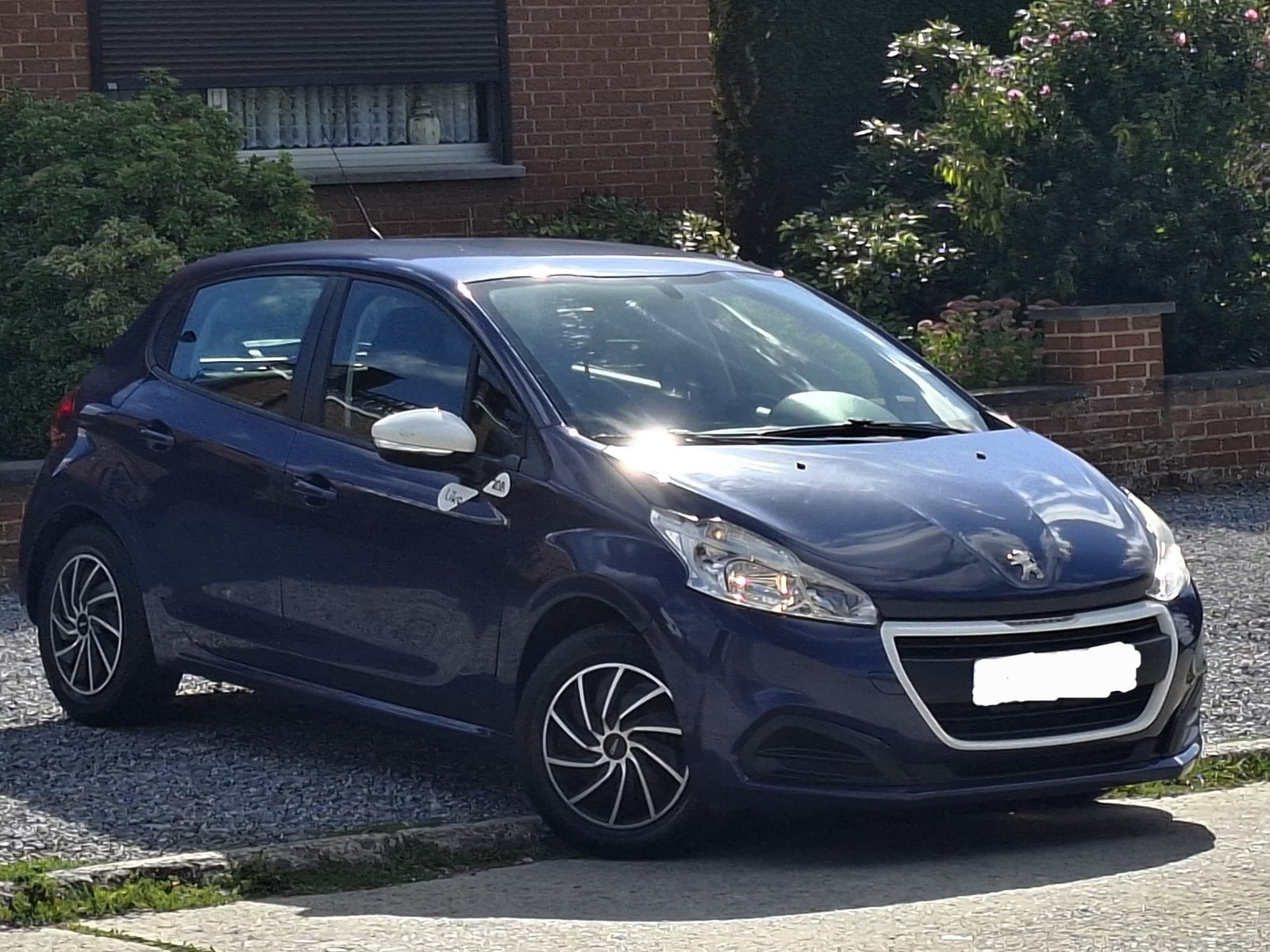 Peugout 208 1.2 essence 2016 90000km prête à immatriculer, Achat, Euro 6, Boîte manuelle, Noir