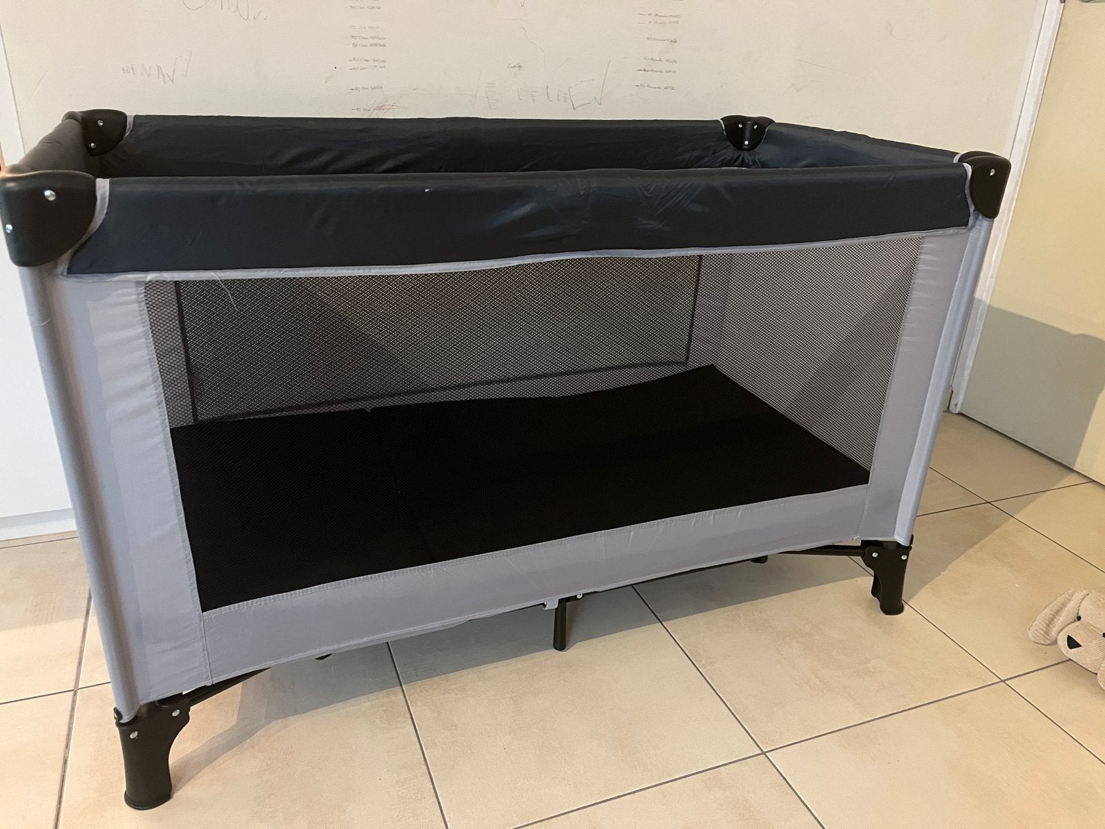 Reisbedje + matras voor baby/peuter, Kinderen en Baby's, Ophalen, Gebruikt, Reisbedje