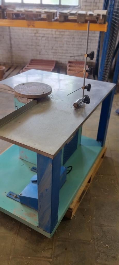 Tour de potier professionnel., Bricolage & Construction, Établis, Enlèvement