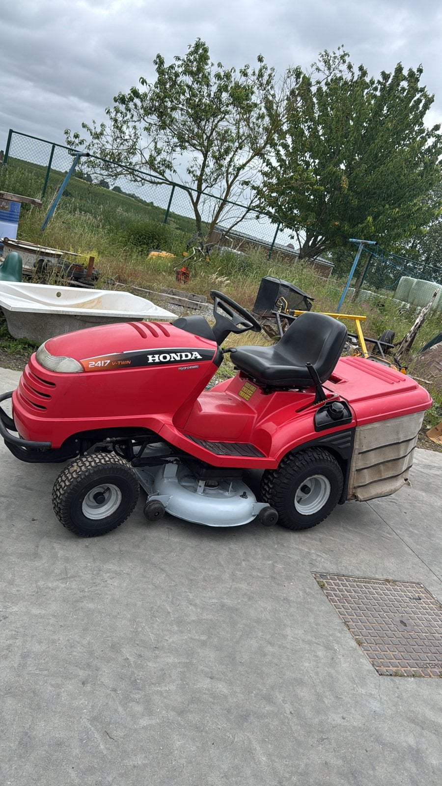 Zitmaaier honda 2417, Enlèvement ou Envoi, Comme neuf