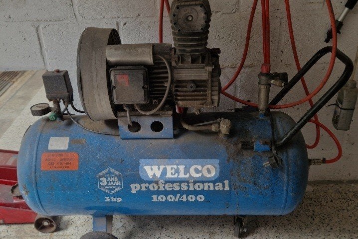 Compressor 100 liter goede werkende staat, Doe-het-zelf en Bouw, Compressors, Ophalen