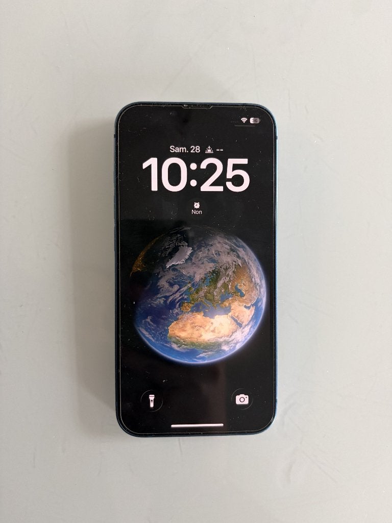 iPhone 13 100%, Télécoms, Téléphonie mobile | Apple iPhone, Comme neuf, 128 GB, Sans abonnement, Sans simlock, iPhone 13, Bleu