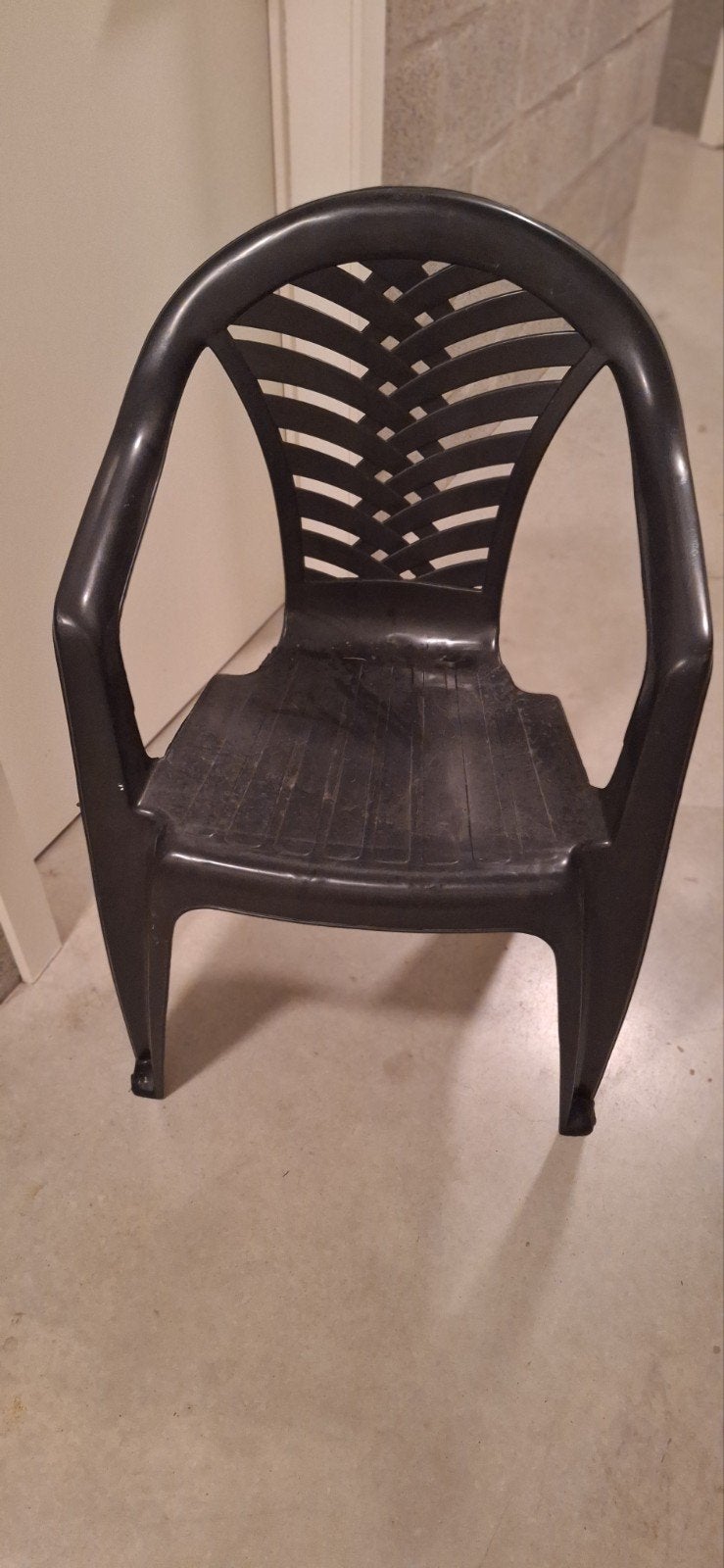 4 tuin stoelen  voor 10€ samen / zeer weinig gebruikt., Ophalen