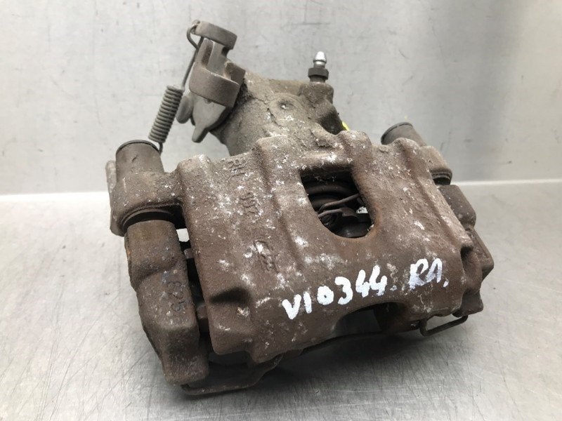 ETRIER DE FREIN ARRIÈRE DROIT ABS Toyota Yaris III (P13), Utilisé, Toyota