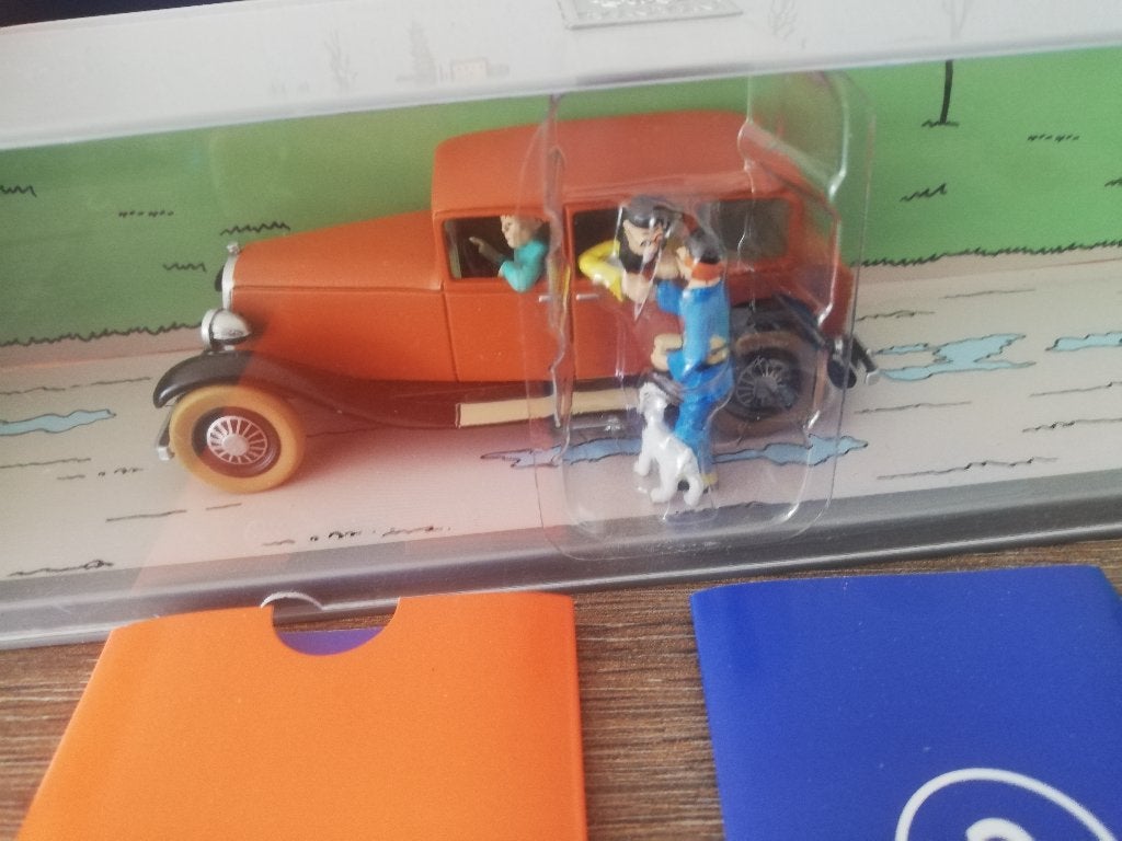 Voiture Tintin 1/43 diorama voiture de Wang Chen, Enlèvement ou Envoi, Tintin, Comme neuf