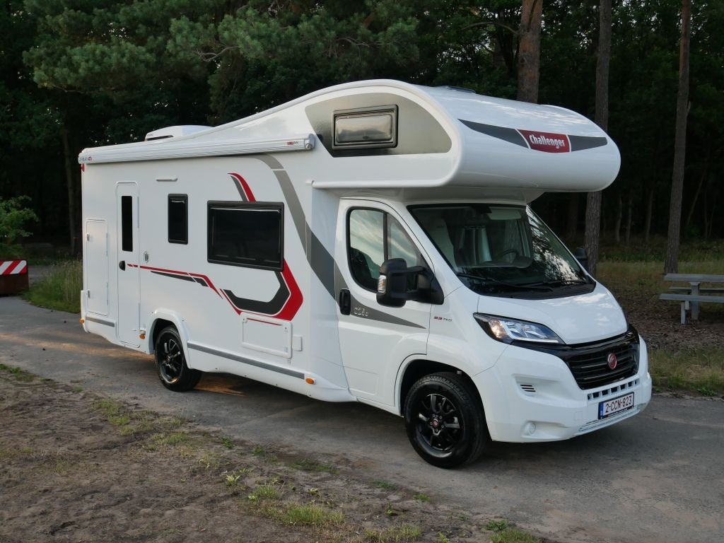 Challenger Premium VIP C256 6 pers 2021 VOCHTSCH, Bedrijf, Overige merken