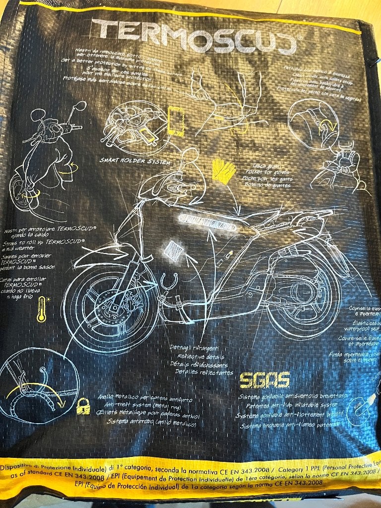 NEUF !!! Tablier pluie scooter Tucano Urbano Termoscud R151, Enlèvement ou Envoi, Neuf