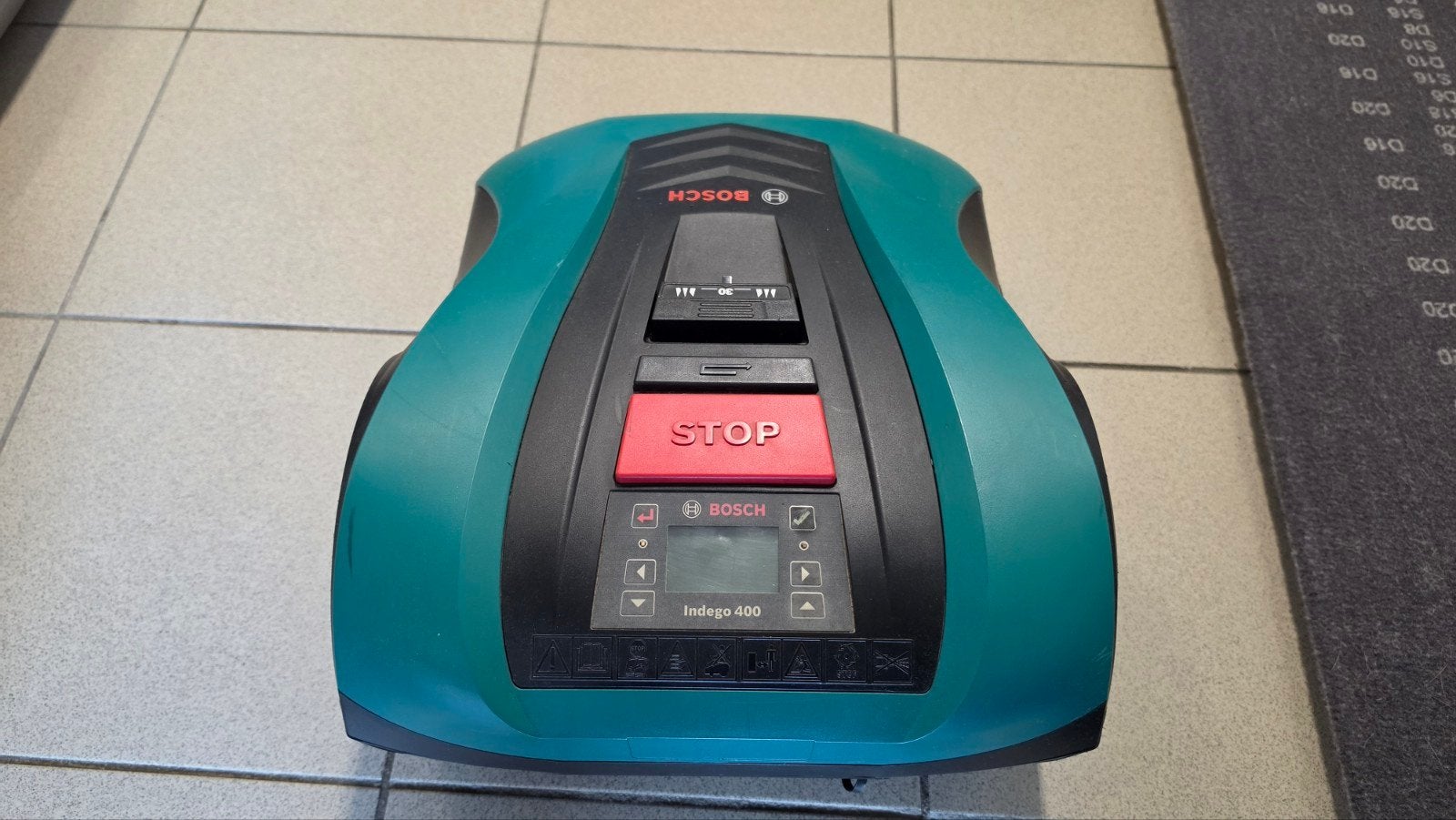 Bosch Indego 400 robotmaaier, Enlèvement