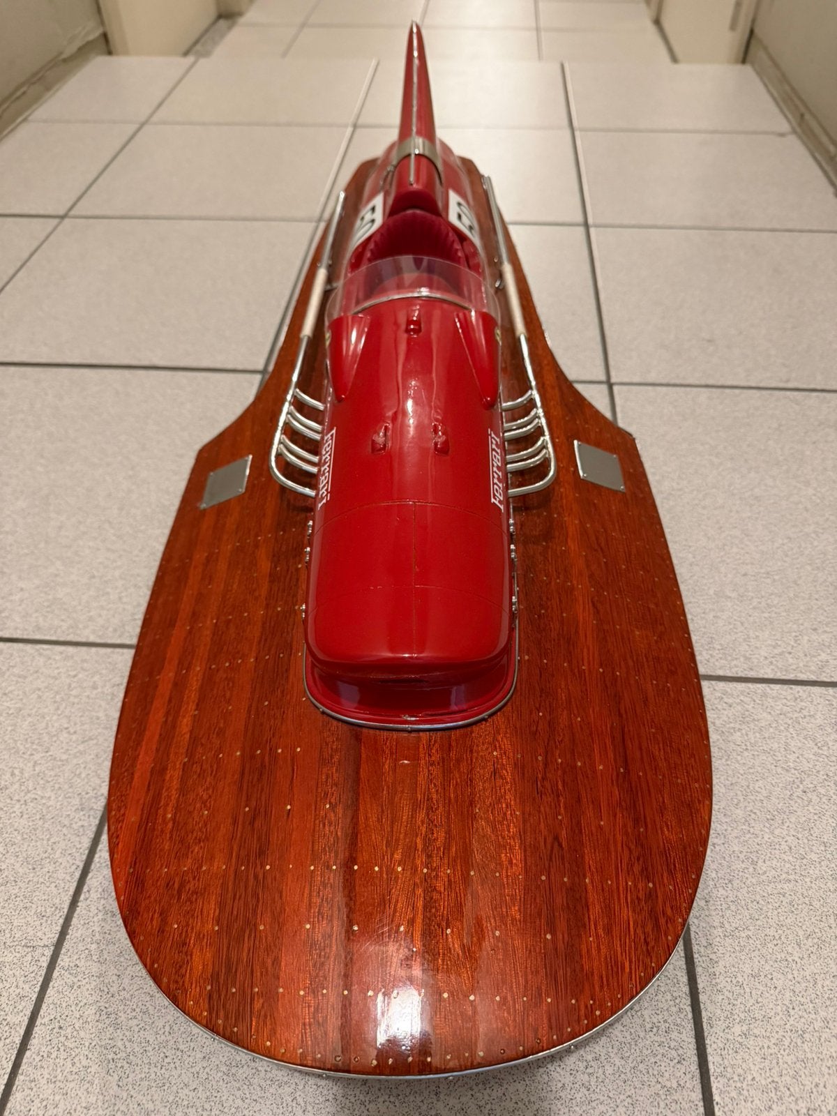 Ferrari boot, Ophalen, Zo goed als nieuw