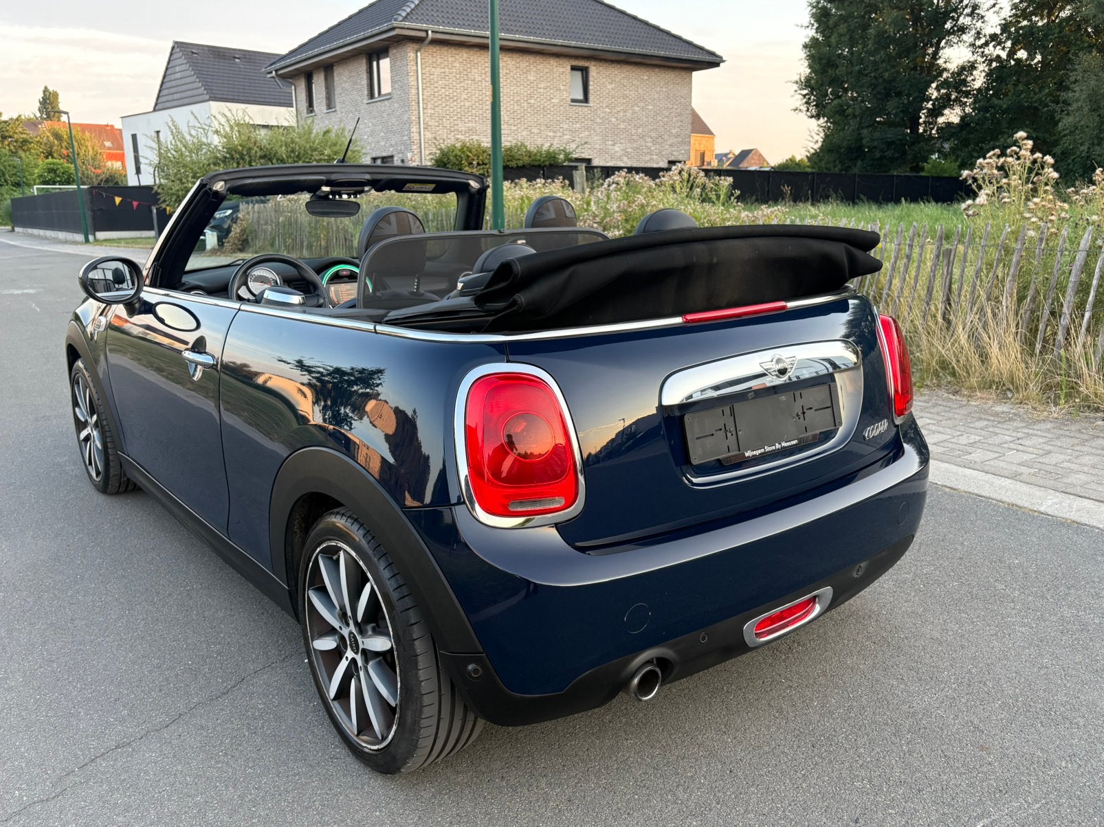 Mini cooper cabrio 1.5 Benzine#67000km#bluetooth#Navi#Airco, Auto's, Lane Keeping Assist, 1498 cc, Blauw, Leder