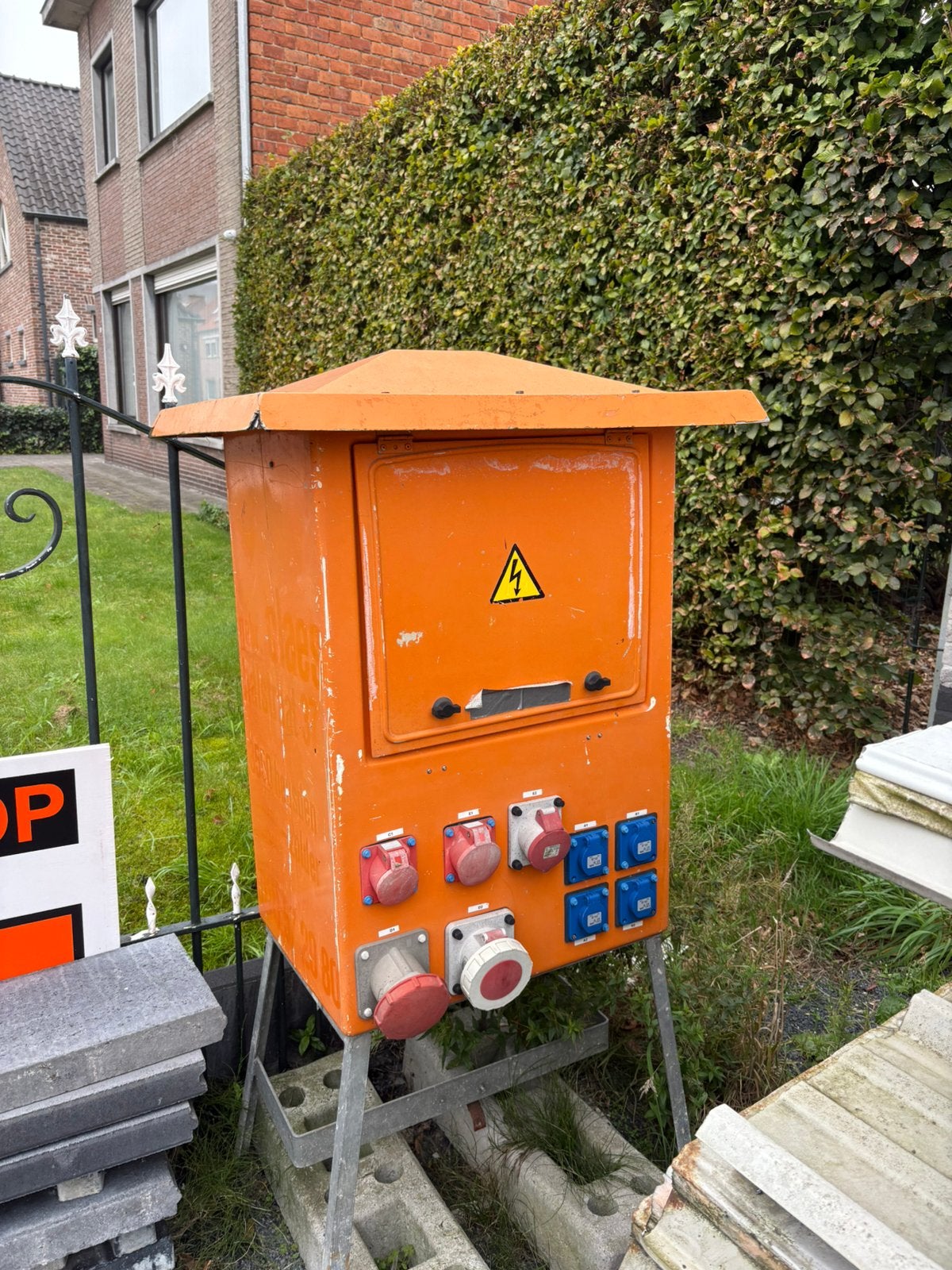 Werfkast 220-380 v met schema, Doe-het-zelf en Bouw, Ophalen, Zo goed als nieuw