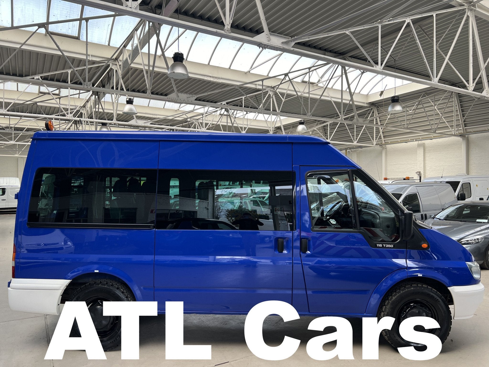 Ford Transit 2.4 Diesel | !110.000KM! | 8+1 | AIRCO, Auto's, 4 deurs, Gebruikt, 4 cilinders, Blauw