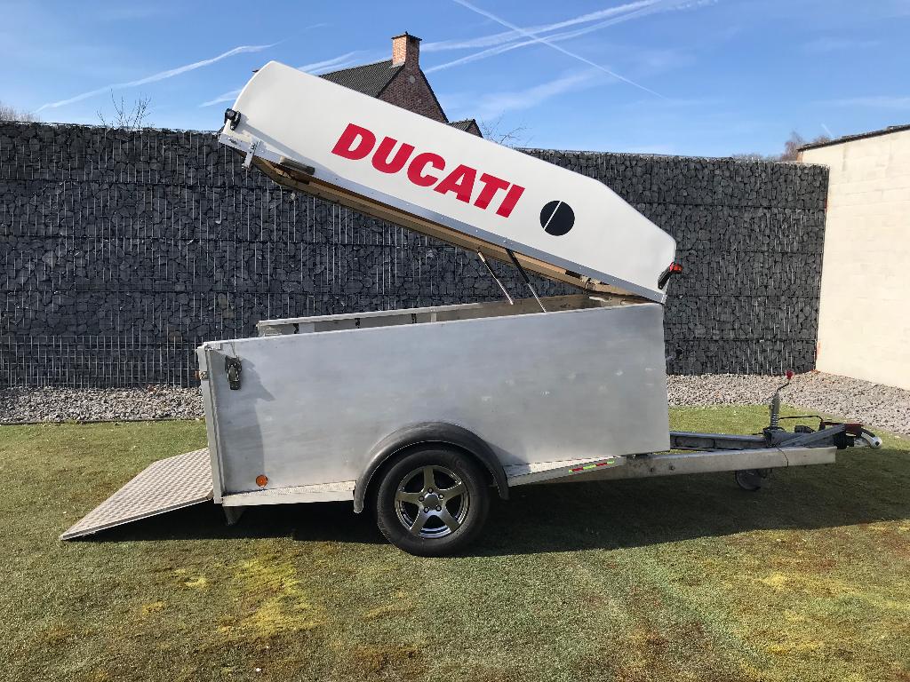 motor trailer / motor remorque, Motoren, Ophalen