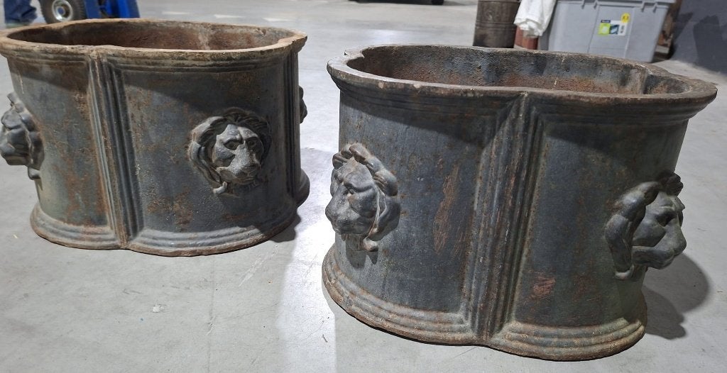 Pot de fleurs en fonte anglais Regency antique têtes de lion, Antiquités & Art, Enlèvement