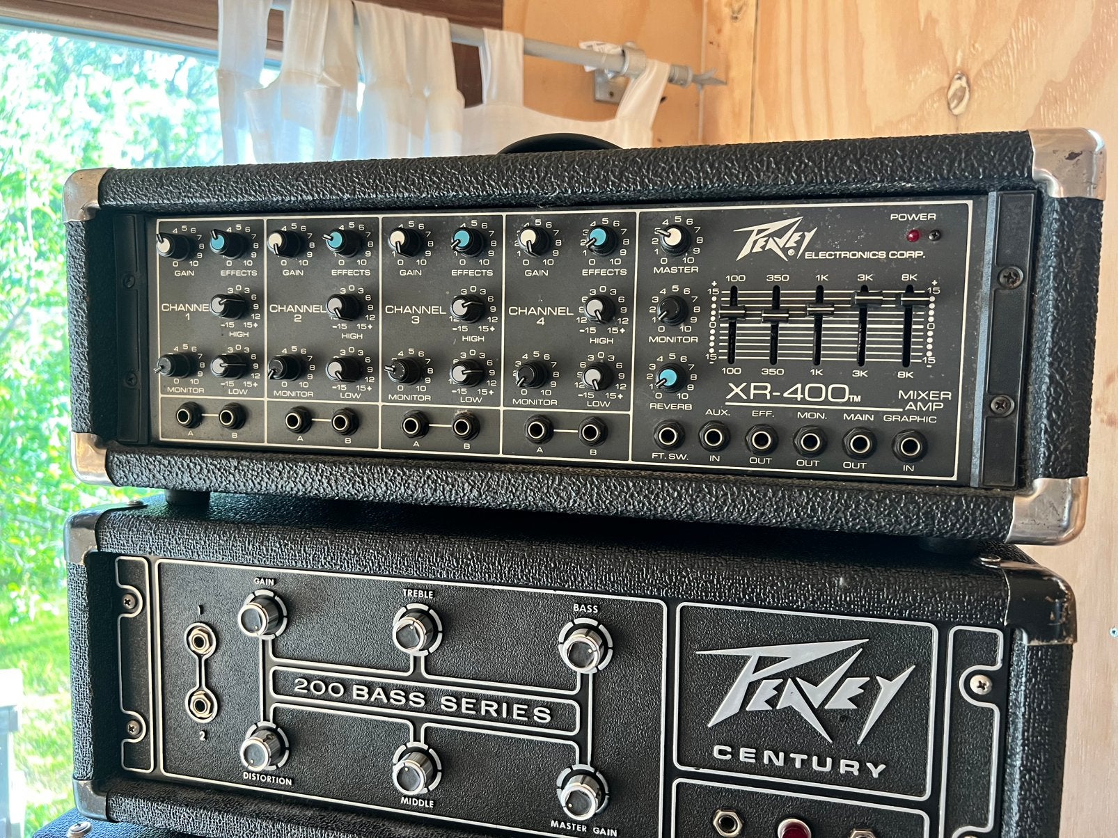 Peavey XR-400 mixer amp, Muziek en Instrumenten, Versterkers | Bas en Gitaar, Ophalen, Zo goed als nieuw