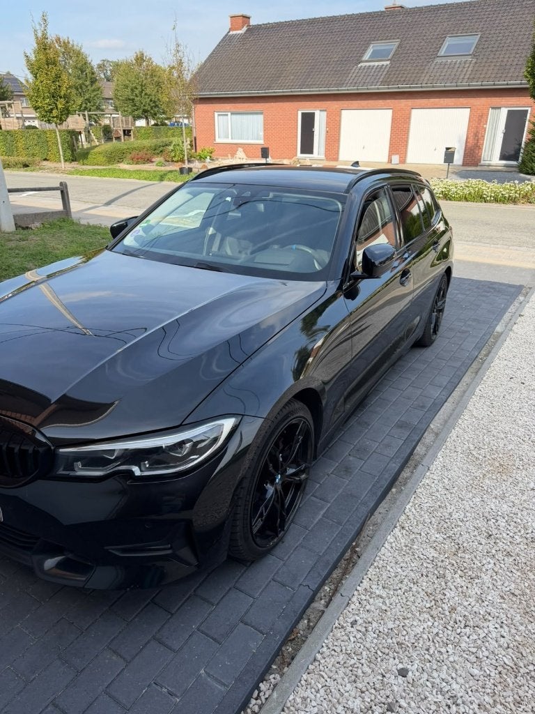 BMW 3-reeks touring, Phares entièrement LED, 1800 kg, Euro 6, Carnet d'entretien