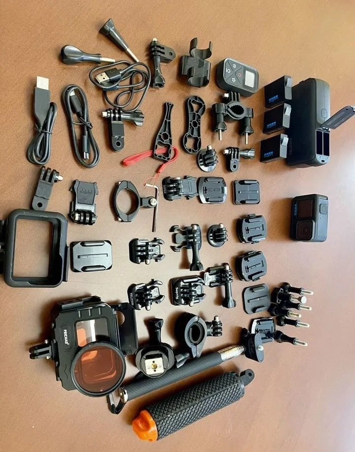 GoPro Hero 13 Black + enorm veel accessoires, Audio, Tv en Foto, Actiecamera's, Ophalen of Verzenden, Zo goed als nieuw, GoPro