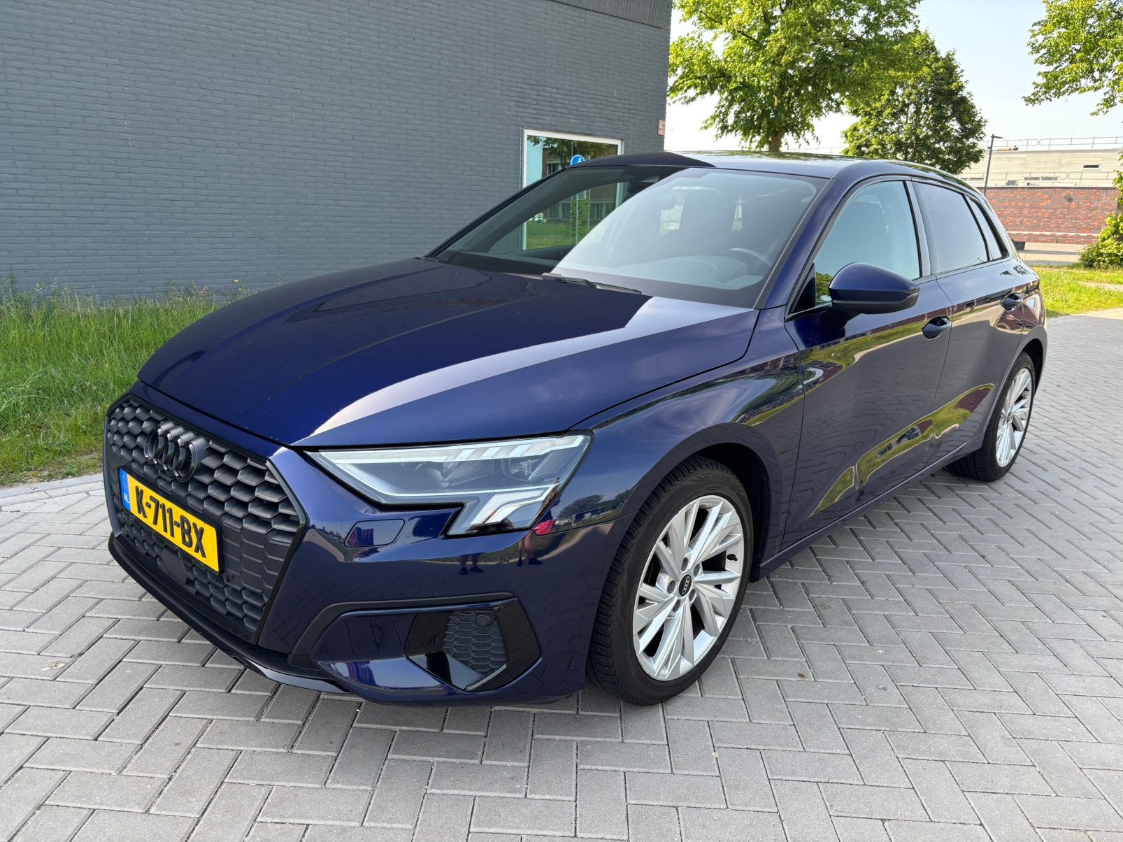 AUDI A3 30 TFSI  5DR BJ2020 NW MODEL NAVARRA BLUE AIRCO NAP, Autos, Audi, Particulier, A3, ABS, Phares directionnels, Régulateur de distance
