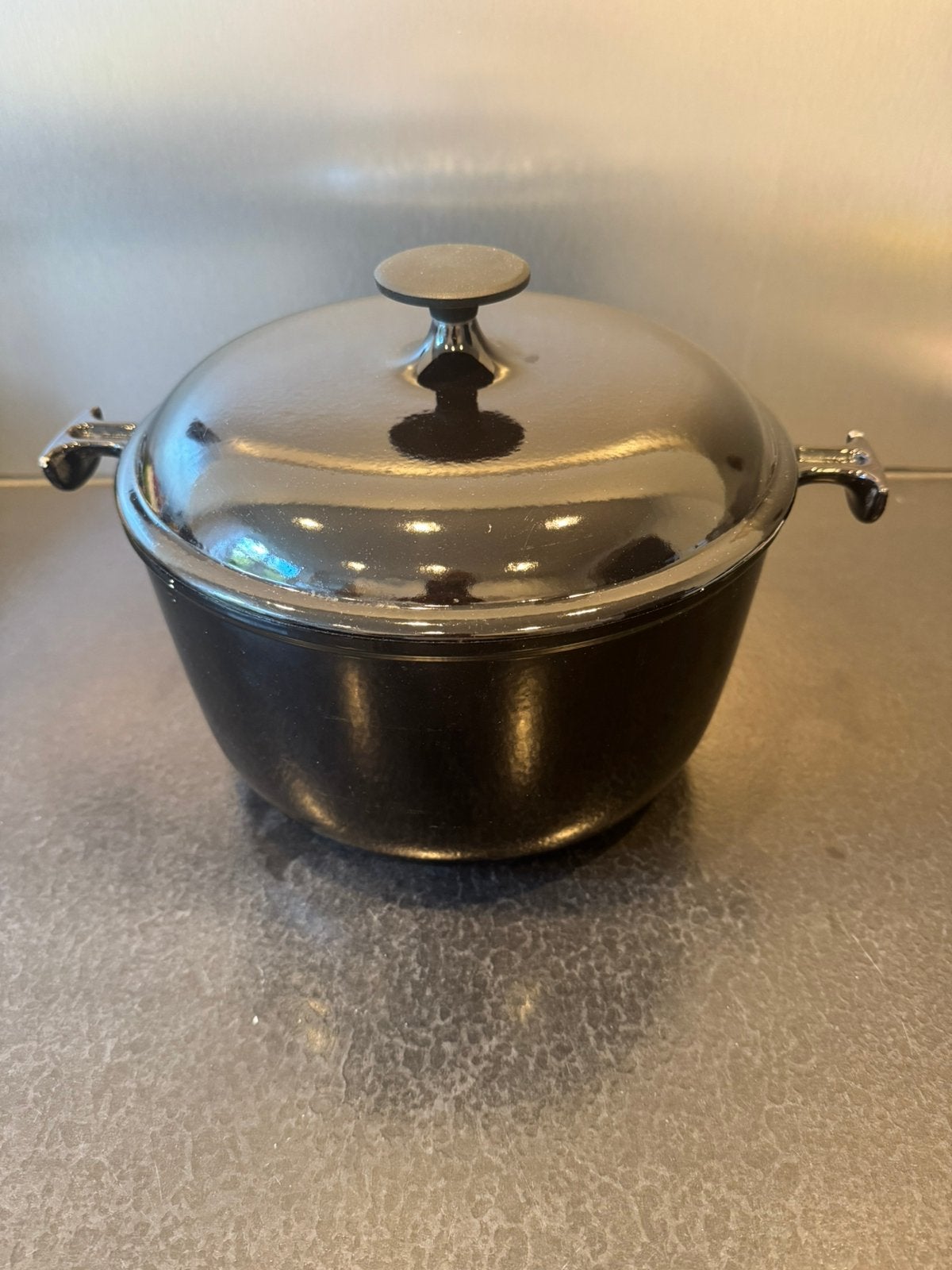 Le Creuset 26, Maison & Meubles, Cuisine | Casseroles & Poêles, Enlèvement ou Envoi, Comme neuf, Le Creuset