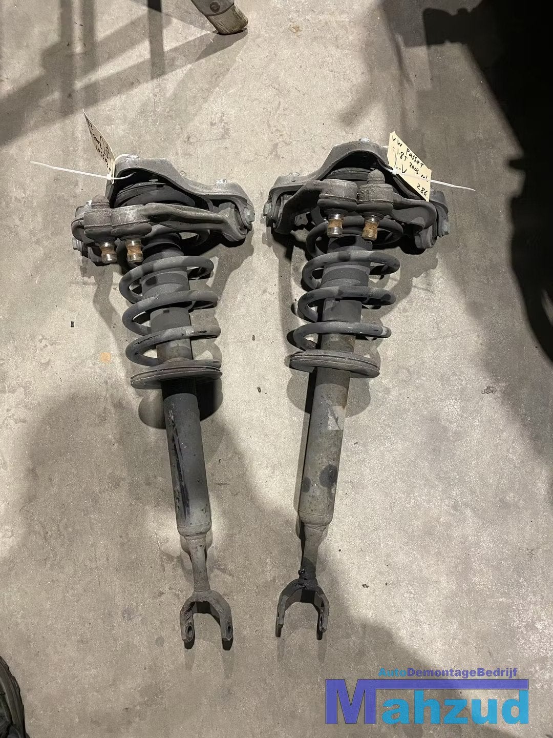 VW PASSAT 3B3 3B6 Veerpoot compleet rechts links voor, Gebruikt, Volkswagen, Volkswagen AG, Vw@volkswagen.de