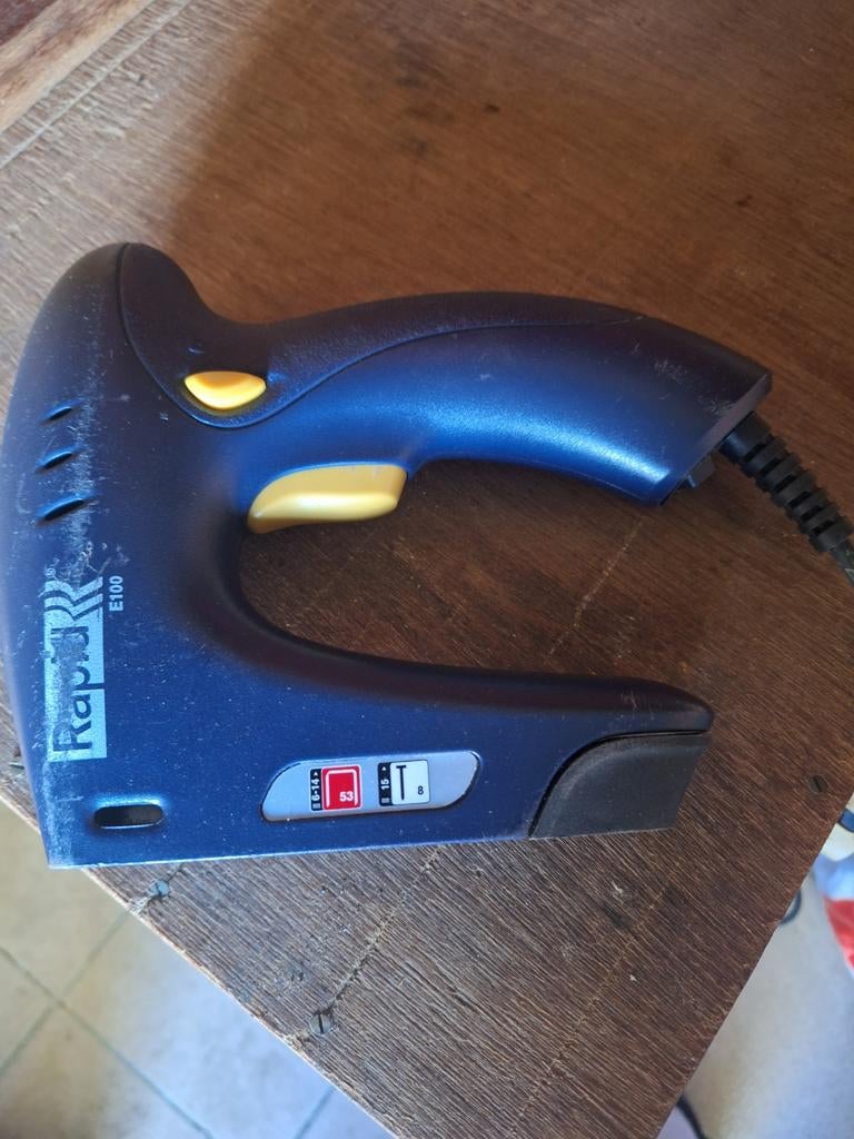 Nietjes pistool, Ophalen