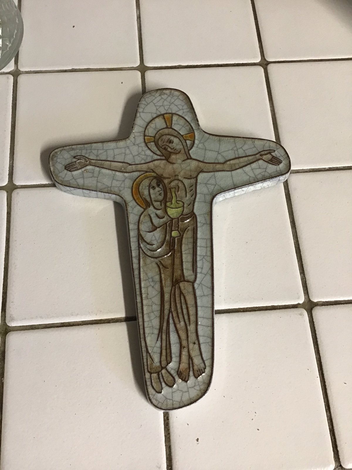 Crucifix vintage en céramique, Laach Abbey Art, Antiquités & Art, Antiquités | Objets religieux, Enlèvement ou Envoi