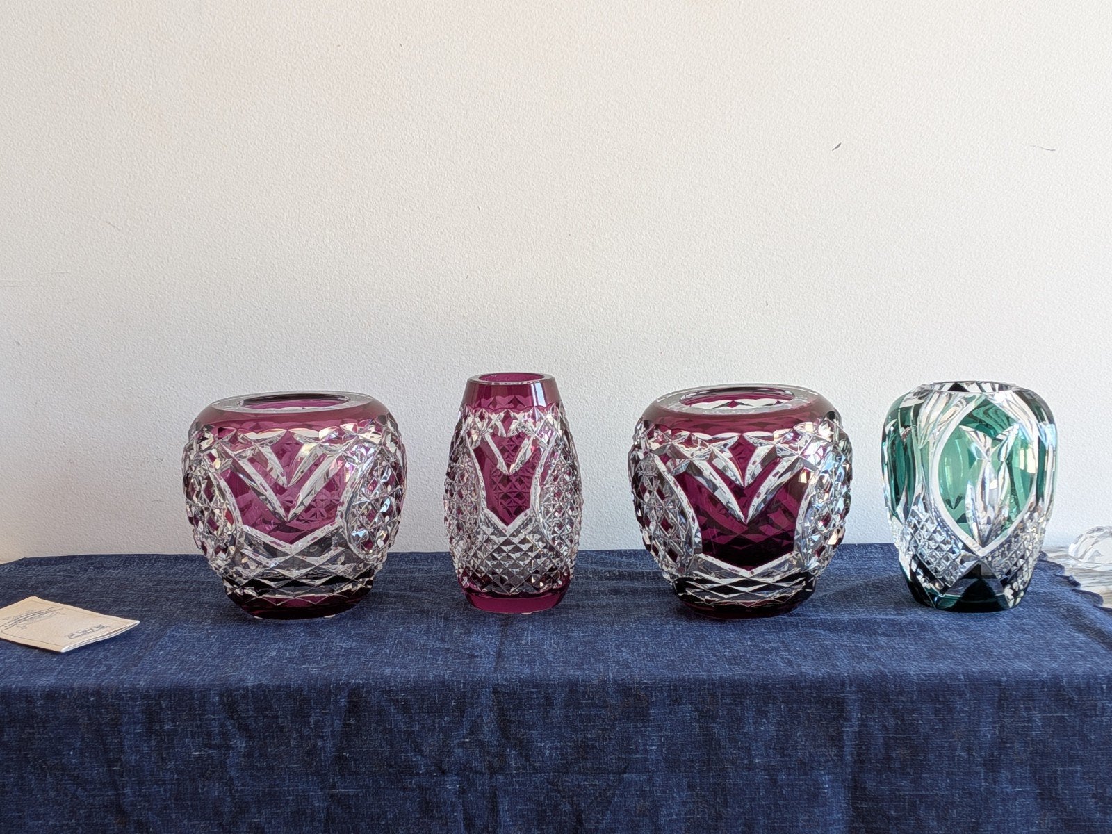 3 vases Val st Lambert, Antiquités & Art, Enlèvement ou Envoi