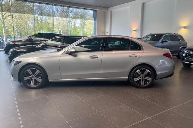 Mercedes-Benz C-Klasse 200 Berline Luxury Line | Dodehoekass, Auto's, Mercedes-Benz, 4 deurs, 4 cilinders, 1650 kg, Regensensor