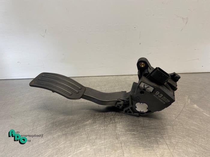 Pédale d'accélérateur d'un Nissan Note (Note 13-), -, 3 mois de garantie, Utilisé, -