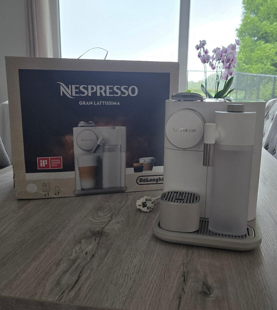 De’Longhi Lattissima One, Electroménager, Cafetières, Autres modèles, Réservoir d'eau amovible, Enlèvement ou Envoi, Dosettes et capsules de café
