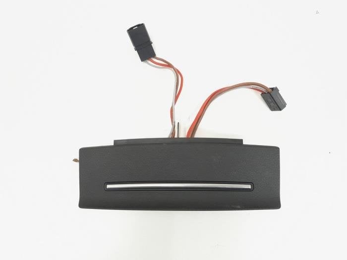 Prise 12 Volts d'un Audi S6, -, 3 mois de garantie, Audi, Utilisé
