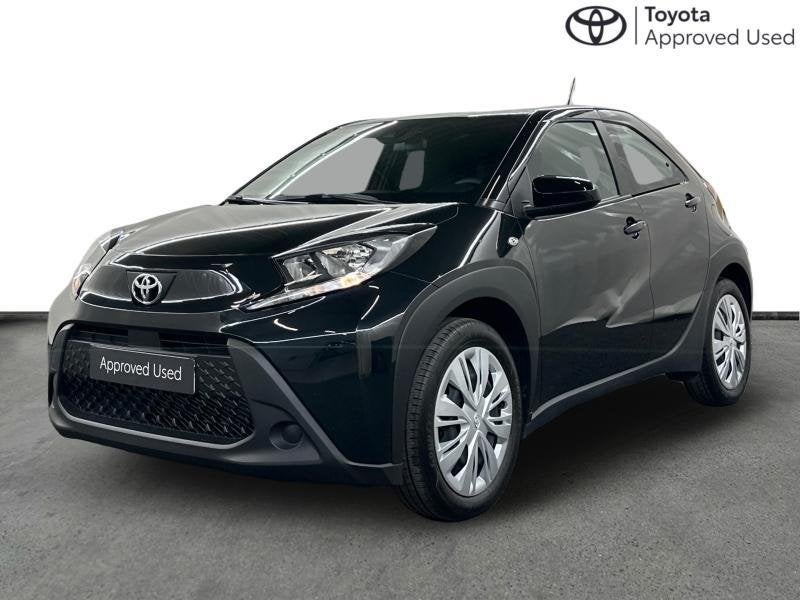 Toyota Aygo Play | camera | carplay, https://public.car-pass.be/vhr/4d2c2578-64c6-41cc-836a-a0172cccf67b, 72 pk, Zwart, Handgeschakeld