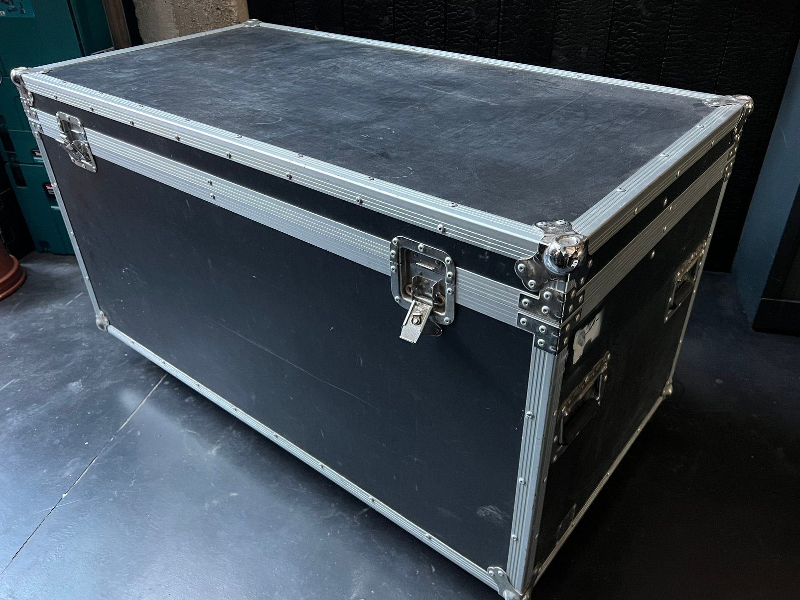 Flightcase op wieltjes 1.22x0.62x0.72 (l.x b.x h.), Muziek en Instrumenten, Ophalen, Zo goed als nieuw, Flightcase