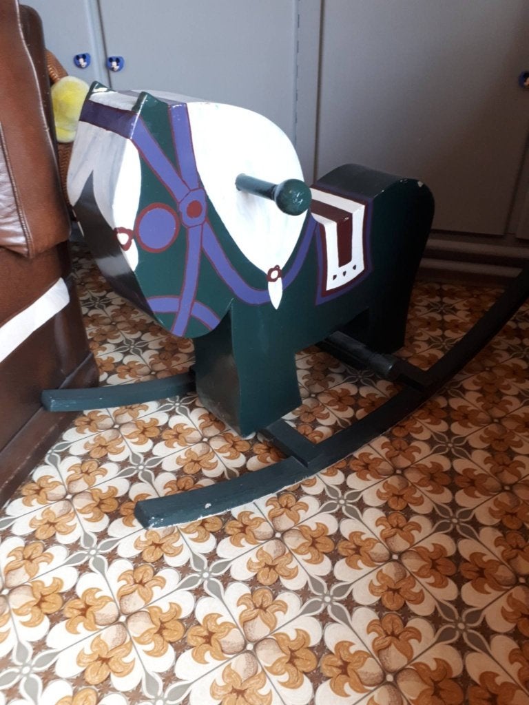 houten schommelpaard, Ophalen, Zo goed als nieuw