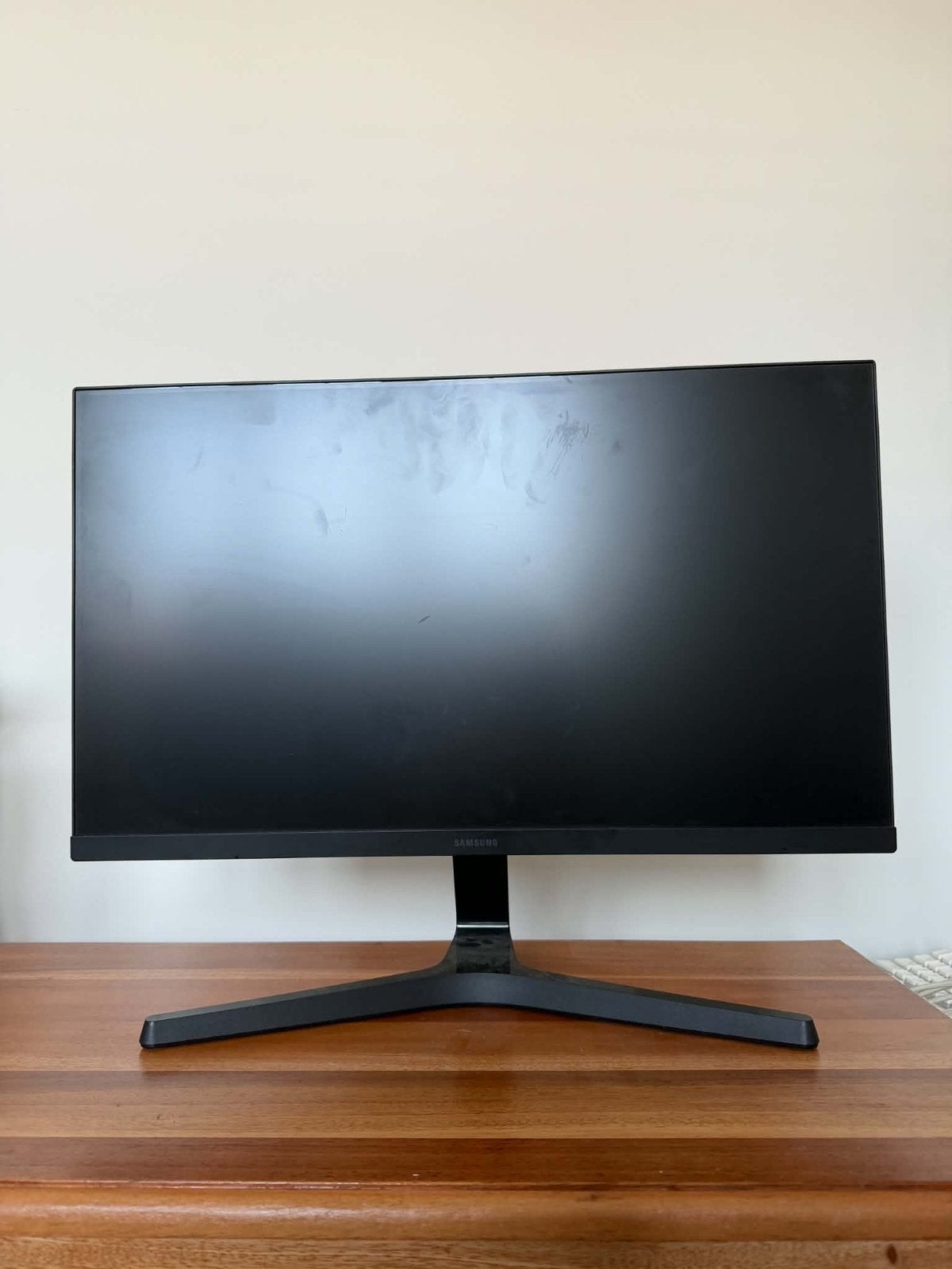 Monitor Samsung 24” 75hz, Gebruikt, IPS, Kantelbaar, HDMI