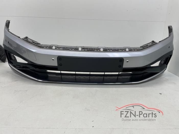 VW Passat B8 Facelift GTE R-Line Voorbumper 6PDC LB7S, Auto-onderdelen, Ophalen of Verzenden, Gebruikt, Voor, Bumper