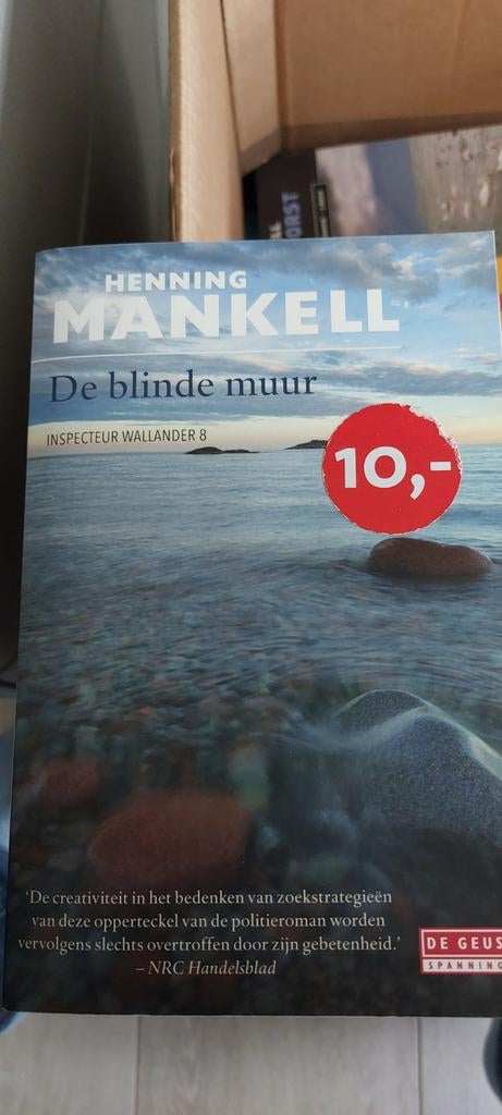 Henning Mankell - De blinde muur, Ophalen, Henning Mankell