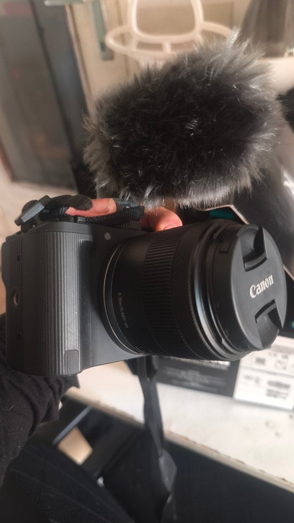 Canon EOS r50V, Enlèvement, Neuf, Appareil photo hybride, Canon