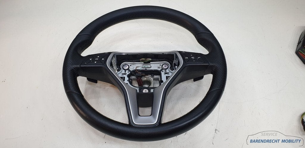Volant sport classe E W212 Mercedes classe C W204 W207 cuir, Autos : Pièces & Accessoires, Commande, Mercedes-Benz, Utilisé