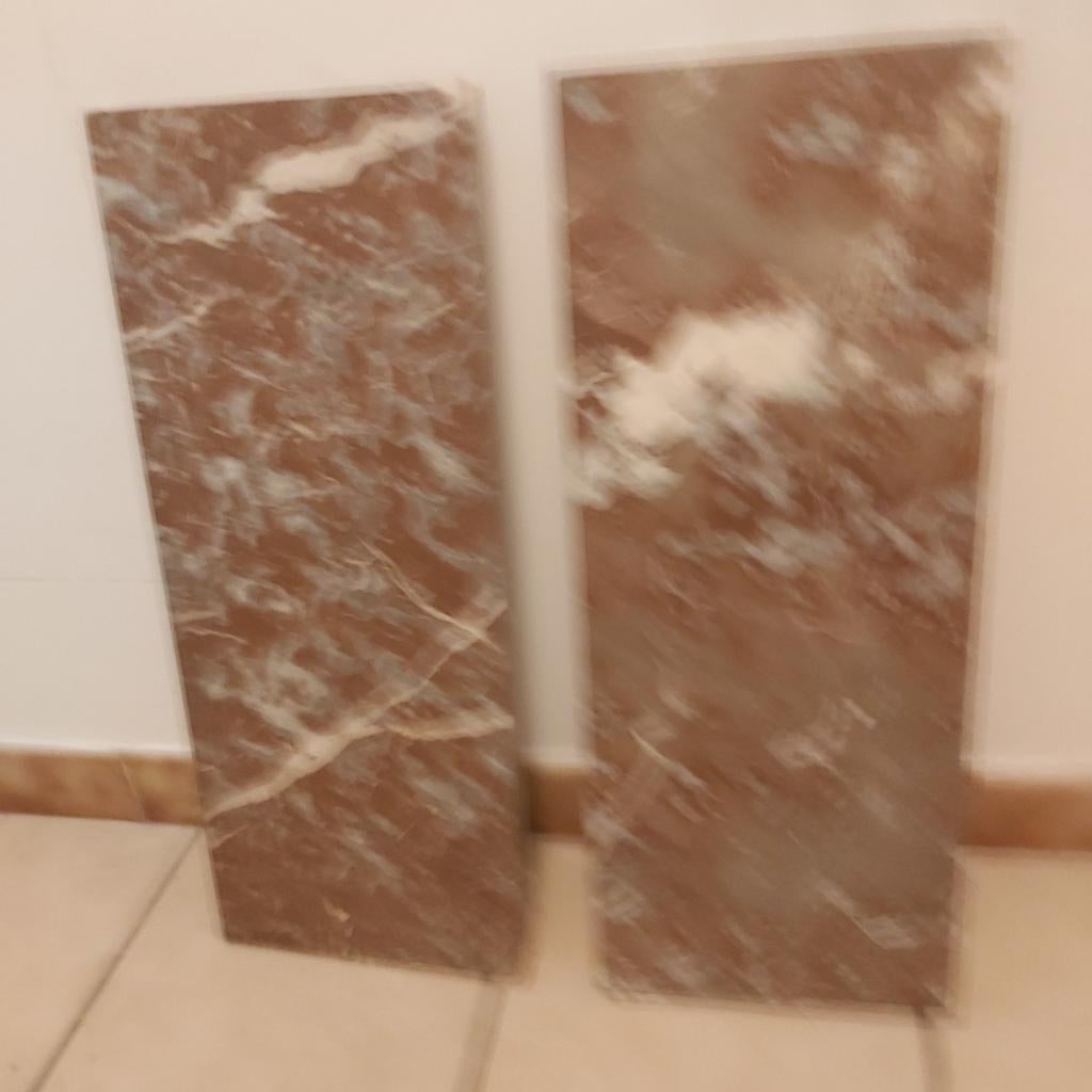 Deux tres baux marbre hauteur 60 et  largeur 24, Ophalen, Marmer