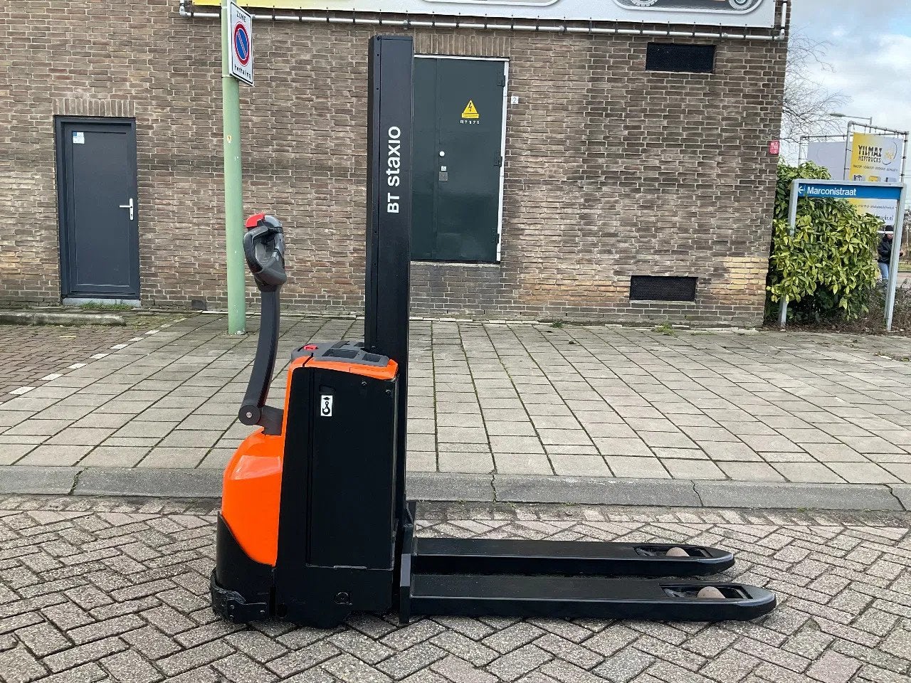 Toyota SWE080L 2000KG 1.58METER STAPELAAR / HEFTRUCK, Stapelaar, Toyota, Marconistraat 2
3133KL  Vlaardingen, NL, Yilmaz Heftrucks