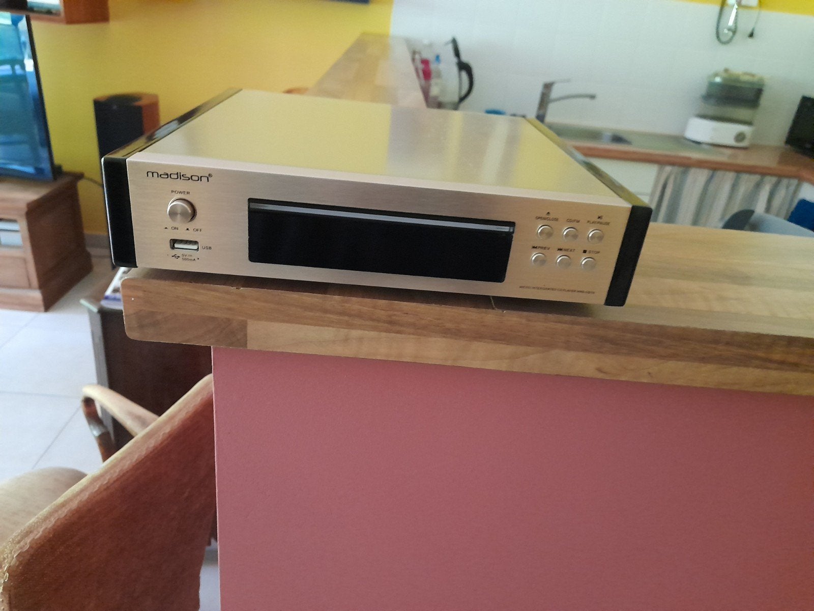 Lecteur CD Madison, 27 cm sur 27 cm de format., TV, Hi-fi & Vidéo, Lecteurs CD, Enlèvement