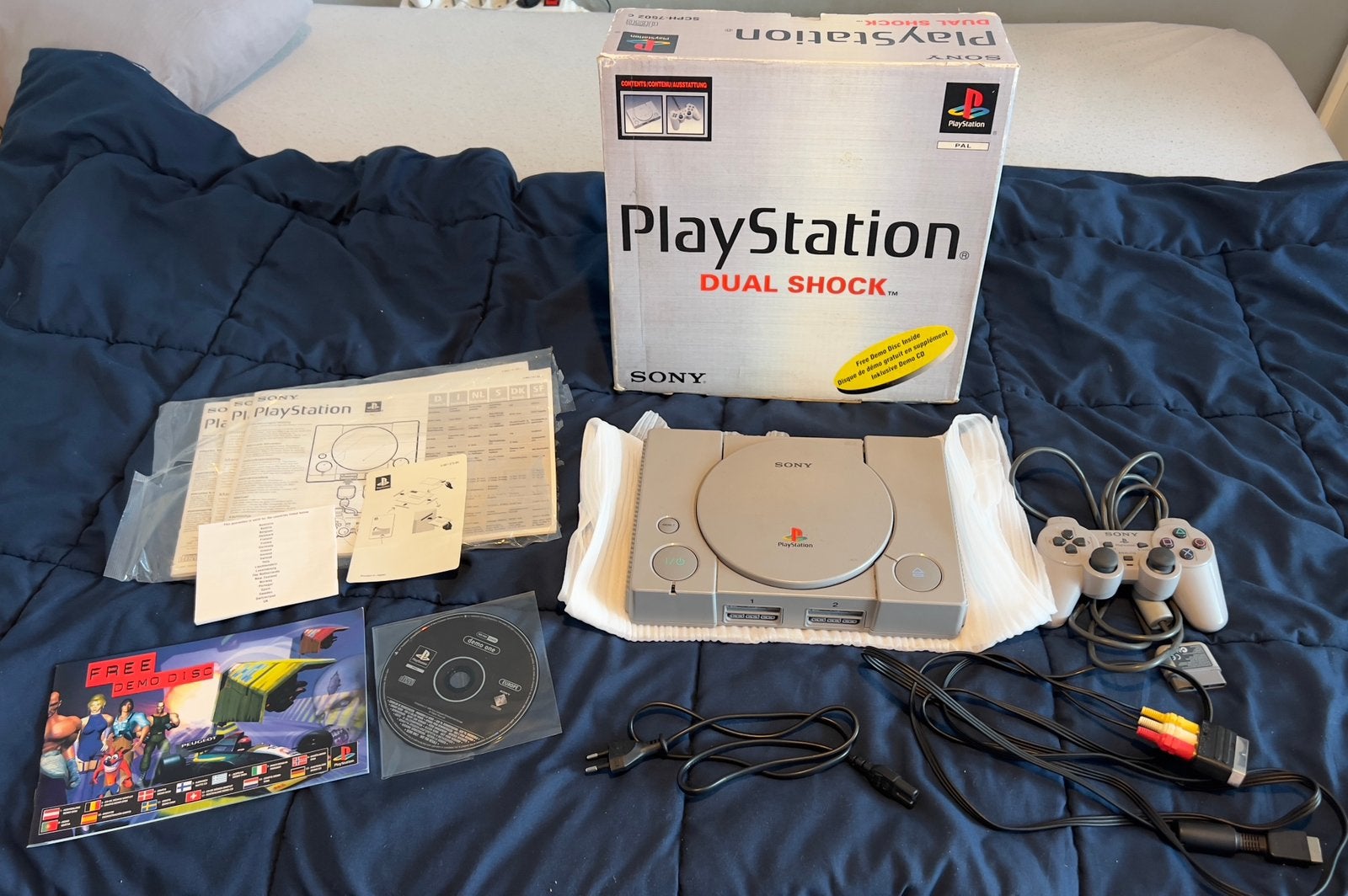 Playstation 1 en boîte SCPH-7502, Enlèvement ou Envoi, Utilisé, Avec 1 manette
