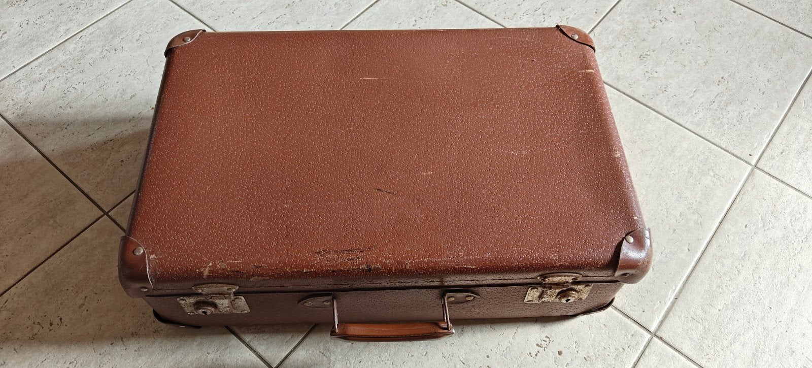Étui vintage pour voitures anciennes ou décorations, Enlèvement ou Envoi, Moins de 35 cm, Cuir, 50 à 60 cm