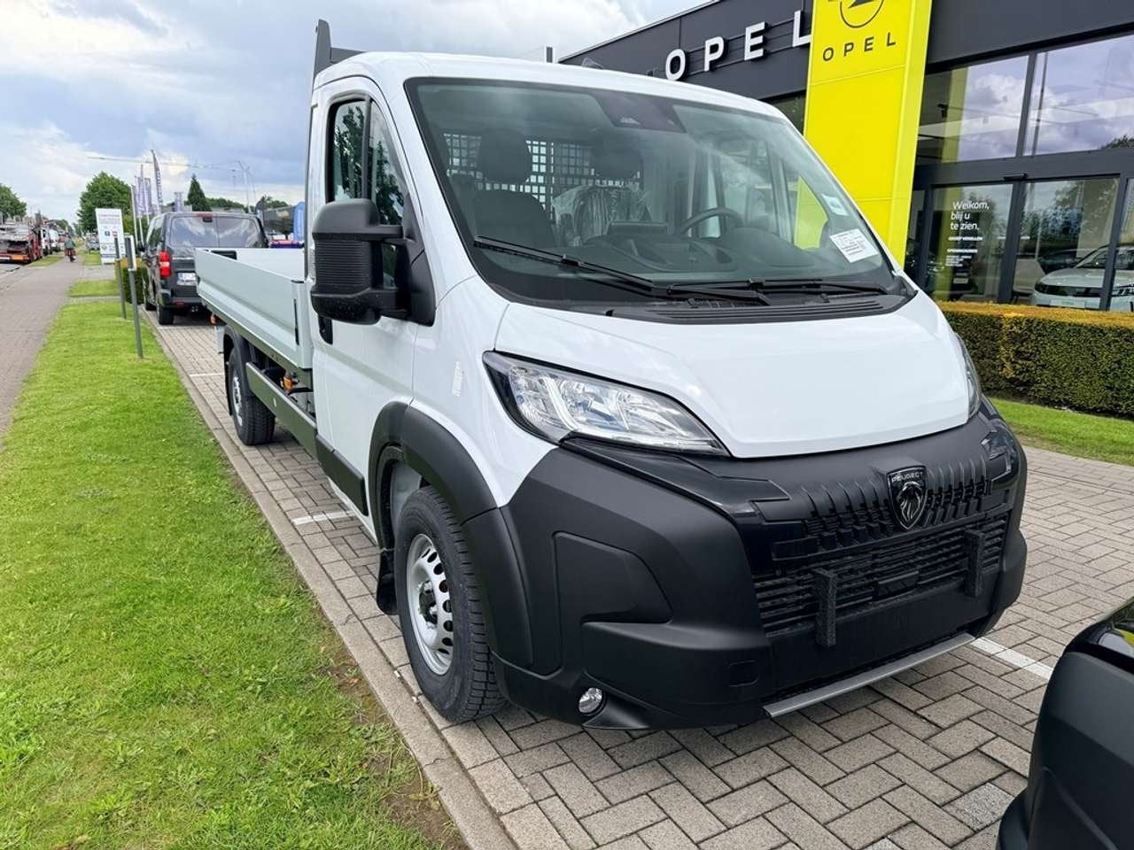 Peugeot Boxer L3 Automaat 180PK Open Laadbak *STOCK*, Automaat, 179 pk, Zwart, 2199 cc