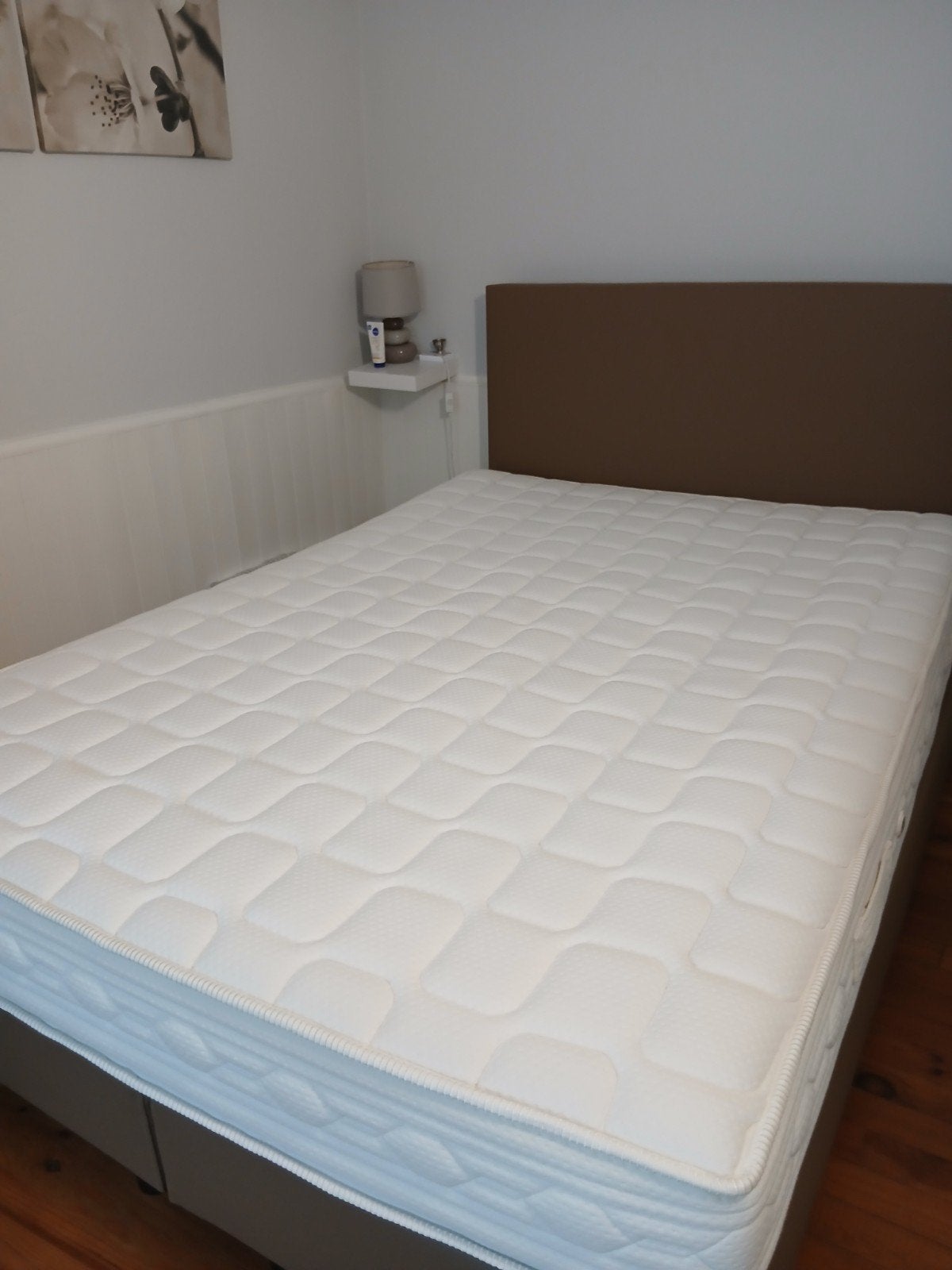 Boxspring + matras 140cmx200xm, Ophalen, Gebruikt, Beige, Tweepersoons