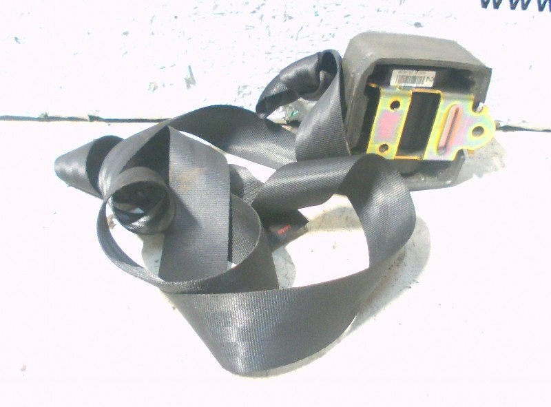 CEINTURE DE SECURITE ARRIERE GAUCHE Peugeot 407 (6C / J), Kontakt-peugeot@peugeot.com, Utilisé, Peugeot Deutschland GmbH, Bahnhofsplatz
65423  Rüsselsheim, DE